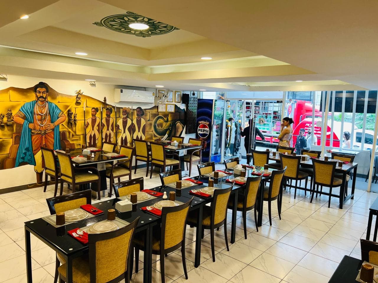 Cholas Indian Restaurant